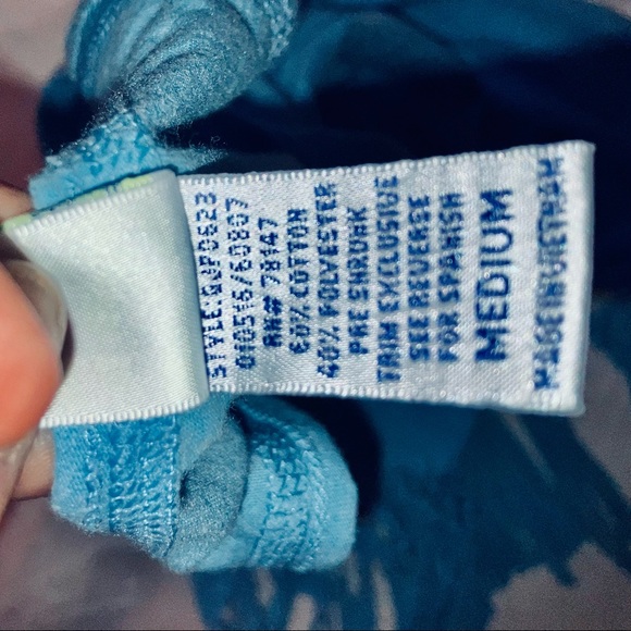 SOLD CLEARANCE - Kavio, Lite blue, fringed, cropped tank top. Size m - Picture 6 of 7